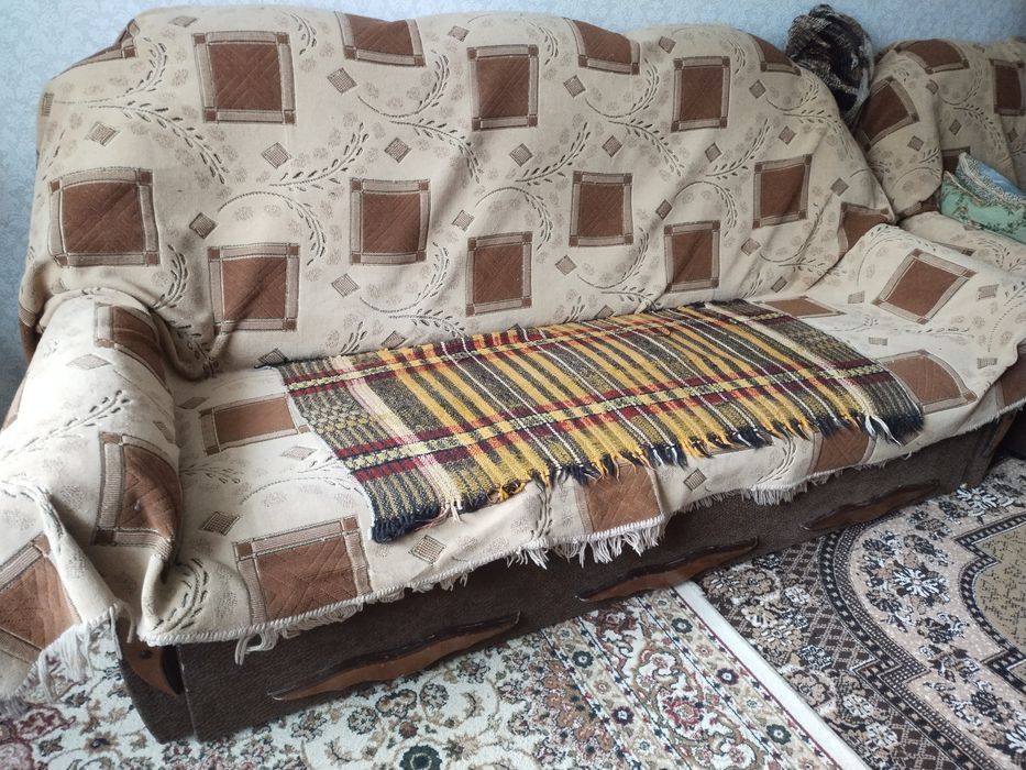 Мягкий уголок тройка