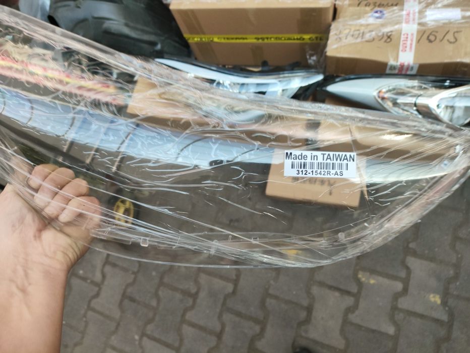 Стекло фара Элантра