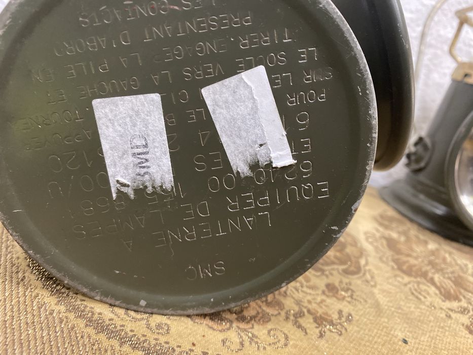 Влакови фенери Френски железопътни фенери произведени за армейски цели