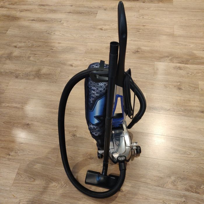 Vând aspirator Kirby Avalir 2