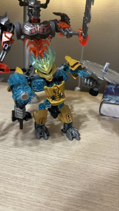 lego bionicle mask maker vs skull grinder