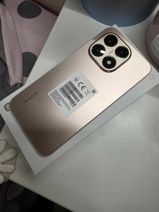 НОВ  телефон Xiomi 15T