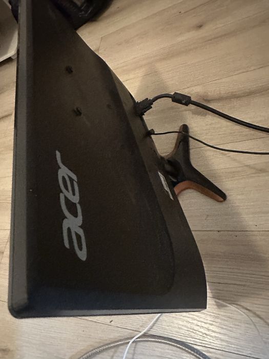 Monitor acer 24 inchi 144hz in stare buna