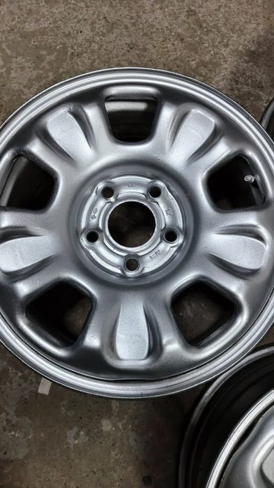 Продам оригинальные диски Рено R16