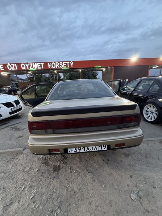 Nissan maxima j30