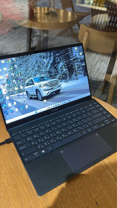 Продам комплект: Asus Zenbook 14 + iPhone 13.