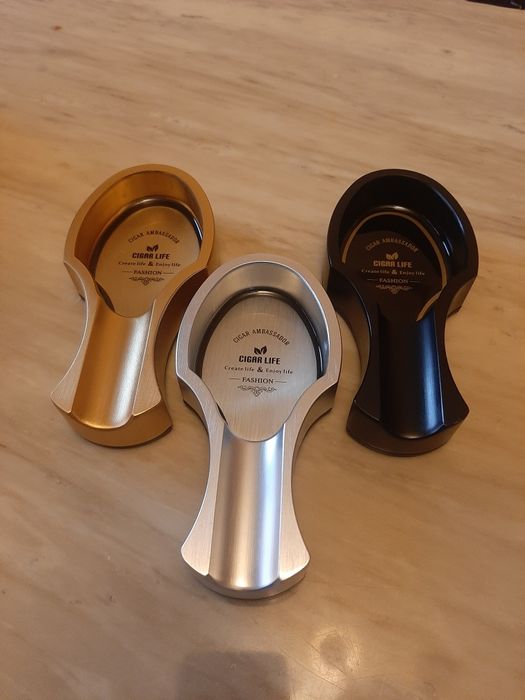 Луксозен метален пепелник за пури Cigar life (три цвята)