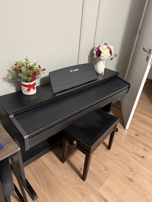 Pian electric Thoman-utilizat 2 luni