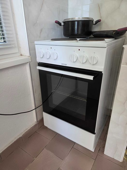Whirlpool хладилник Gorenje печка
