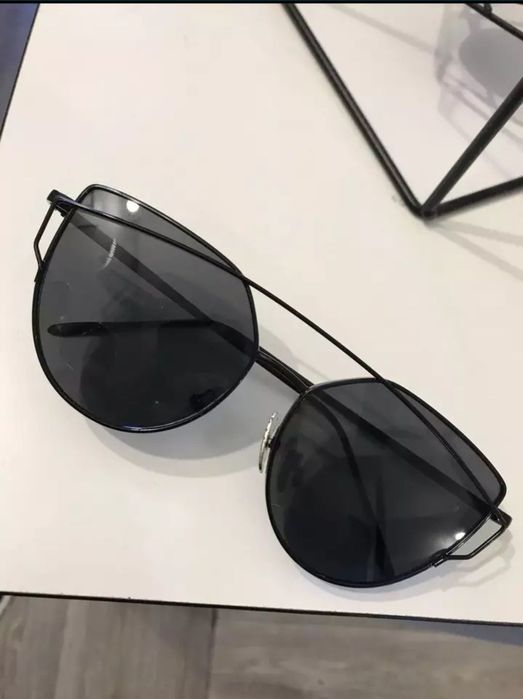 Сонцезащитные очки (2 расцветки)