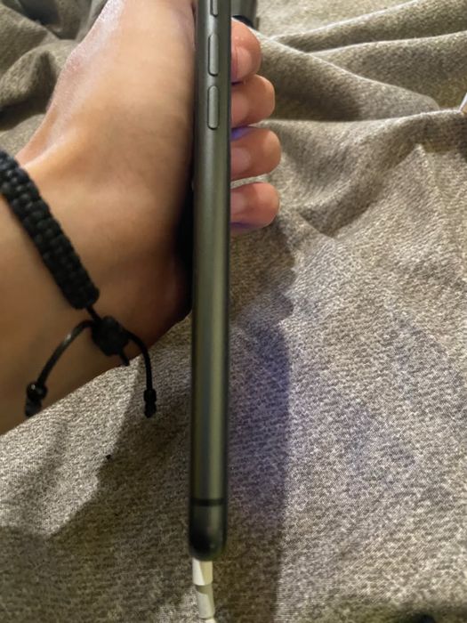 Iphone 11 ecranul spart