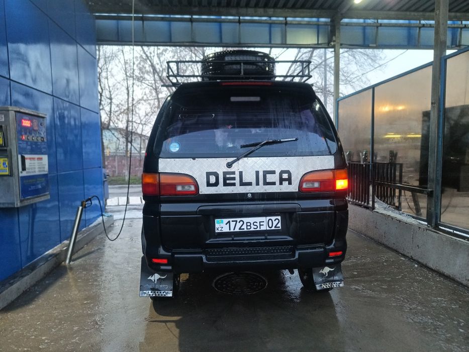 Продам Mitsubishi Delika