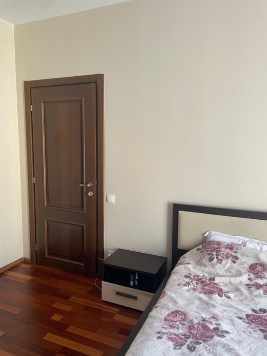 Mobilier la comanda de apartament-modern, in stare foarte buna