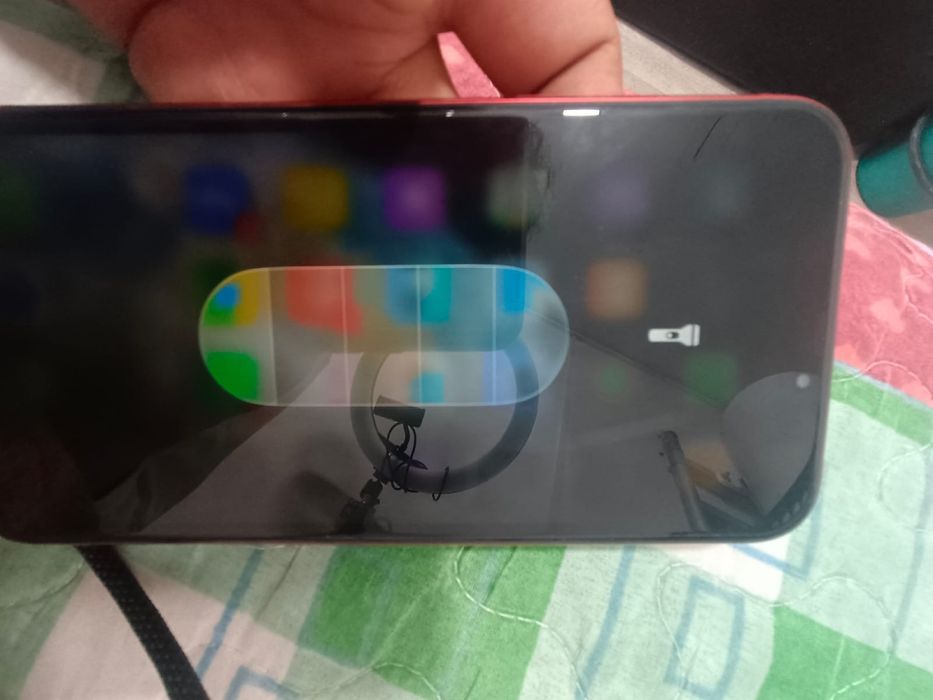 Iphone 11 красного света