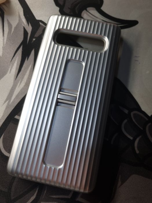 Продам Samsung Galaxy S10 (128GB)