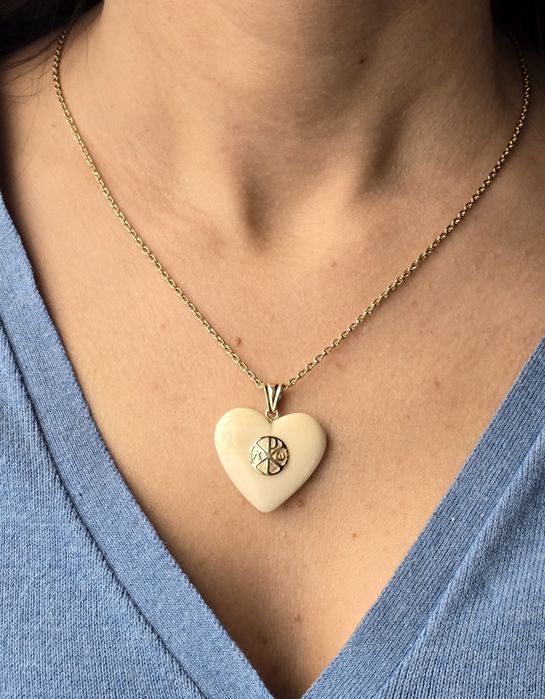 Pandant din aur masiv 18k