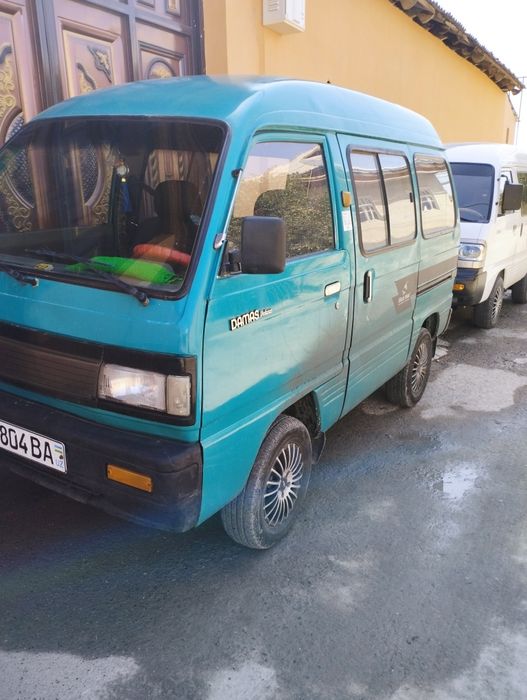 Damas sotiladi 1998 yil