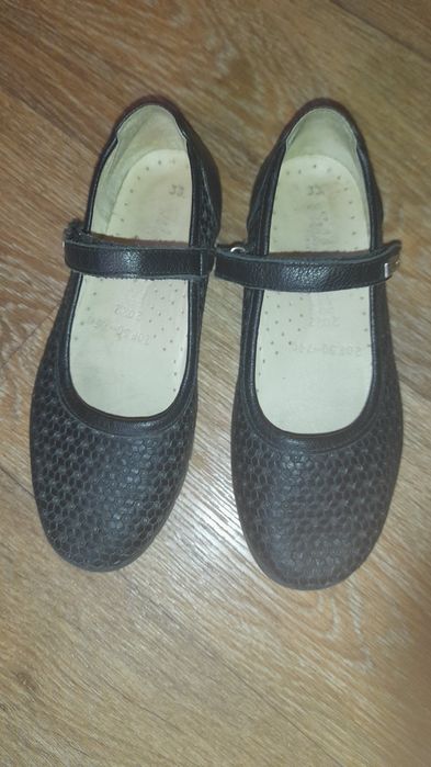 Продам туфли Tiflani 33р.