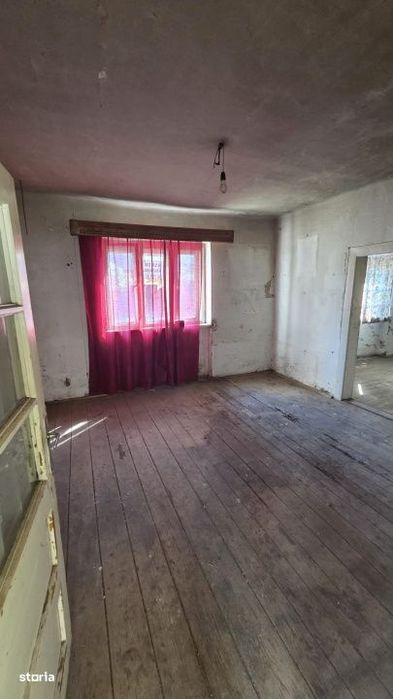 Teren cu casa demolabila– Str. Dariu Pop