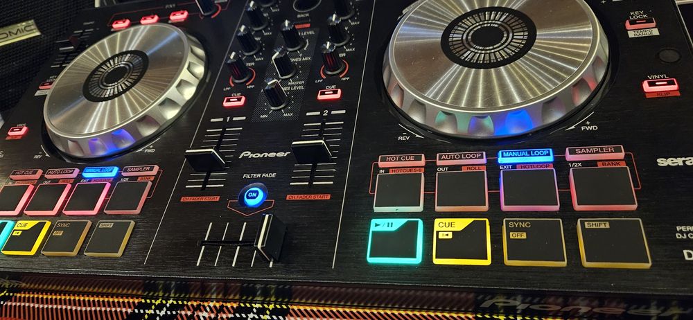 Consola DJ Pioneer ddj-sb top