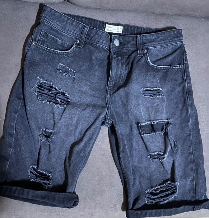 Къси черно-сиви дънки