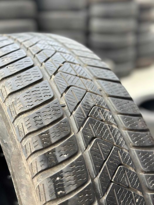 Anvelope M+S Pirelli 225/50R18 - Stare foarte buna, Garantie inclusa!