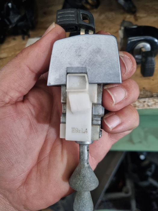 Maner butuc yala bmw e90 e91 e92 e93 e87 e88 e81 e82