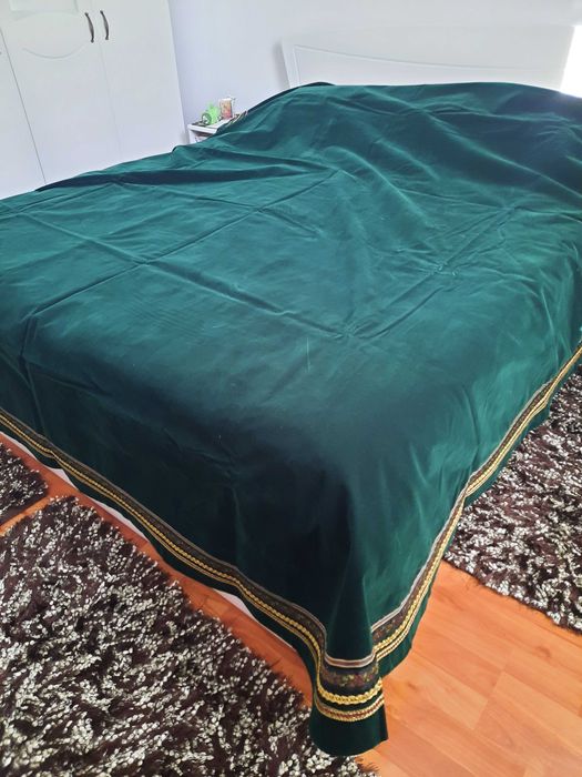 Draperii si husa de pat din catifea