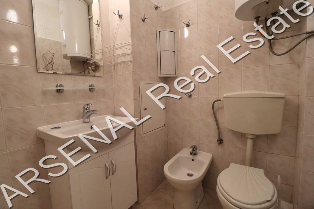 Дава се под наем Четиристаен апартамент в София, Стрелбище - 140 кв.м за 900 € - Снимка #8