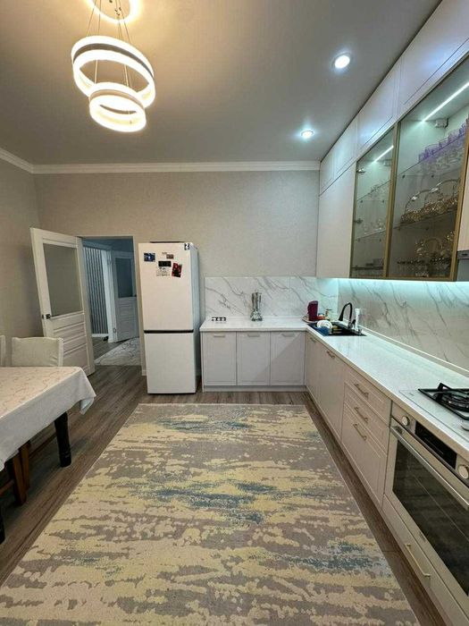 Продам 3х комн Батыс ЖК Альтаир