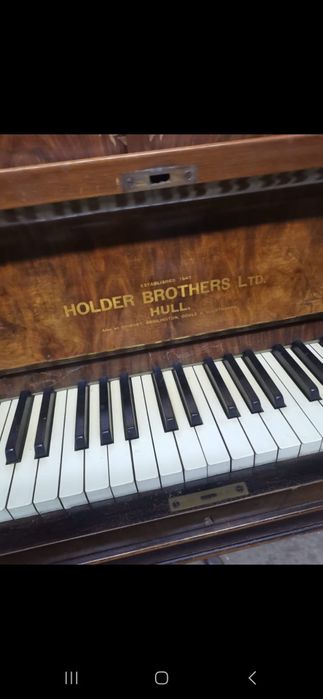 Pianina veche perfect funcțională