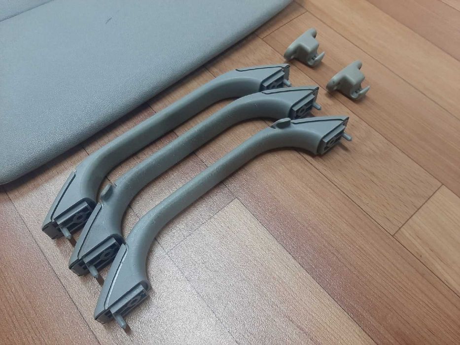 Продам Козырек / Ручка потолка BMW 3-Series E36