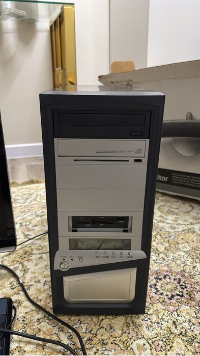 Продаю компьютер Samsung