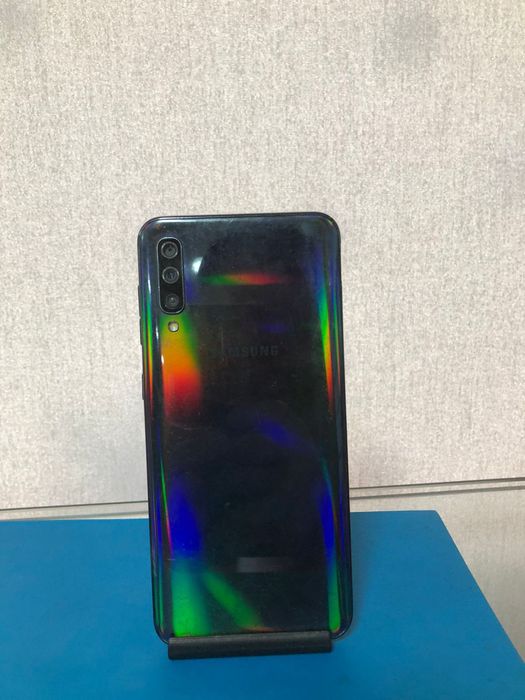 Продам Самсунг А50