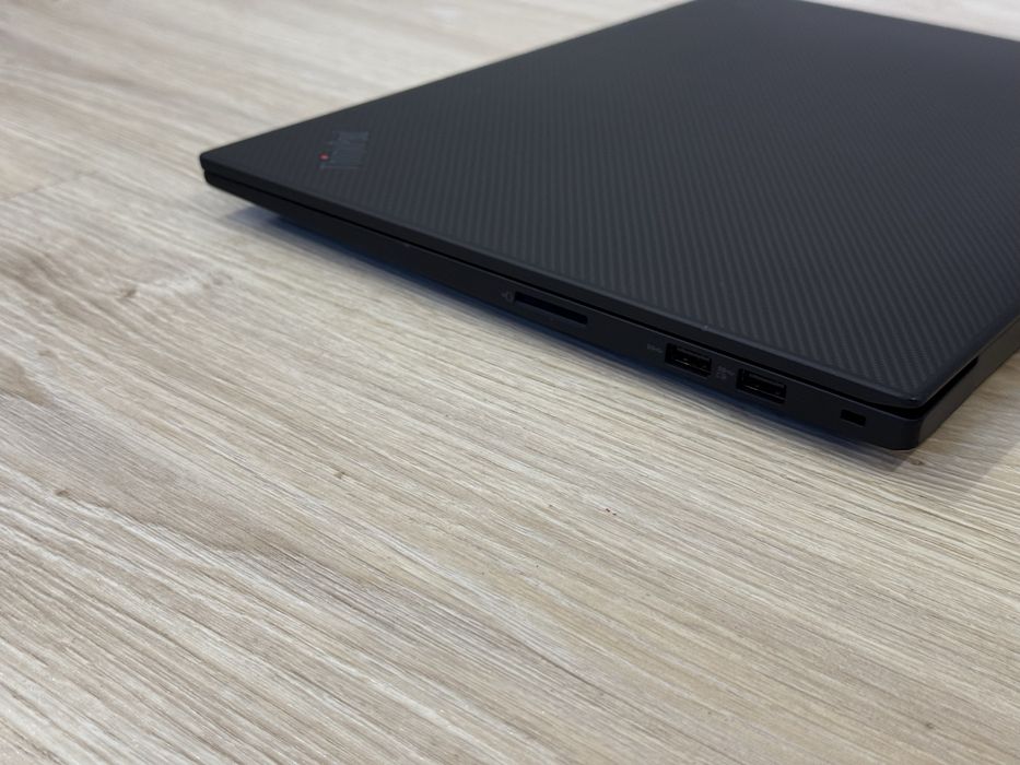 16’ 4K UHD Oled/i7-12800H/Thinkpad P1 Gen 5/RTX A2000/32B DDR5/512GB