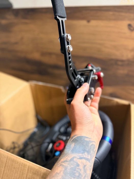 Logitech G29 + скоростен лост + хидравлична ръчна спирачка