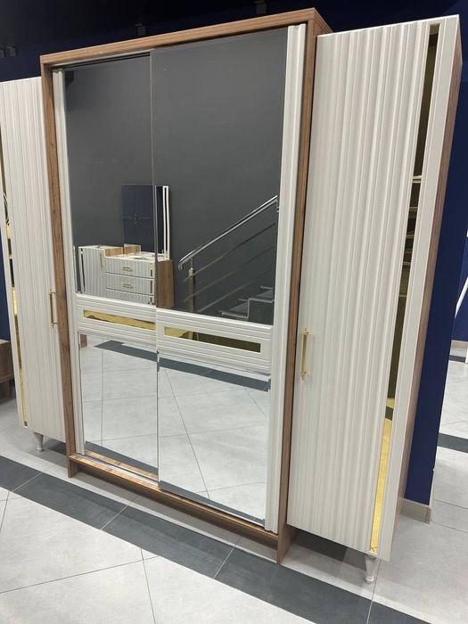 Шкафы и прихожка кровать на заказ