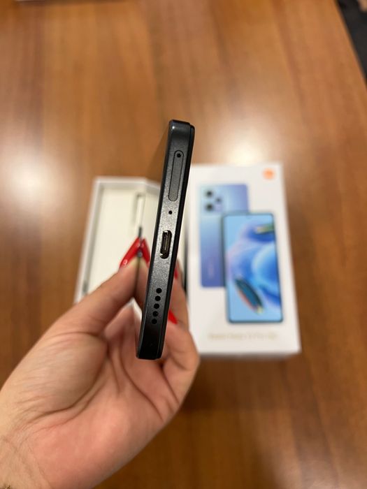 Vând Xiaomi Redmi Note 12 Pro