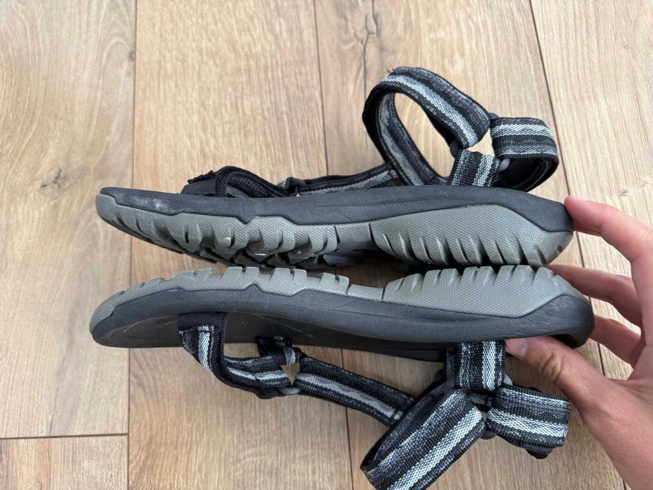 Teva 39 sandale femei