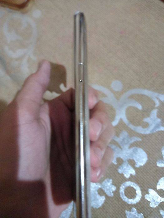 Telefon J2 sotiladi