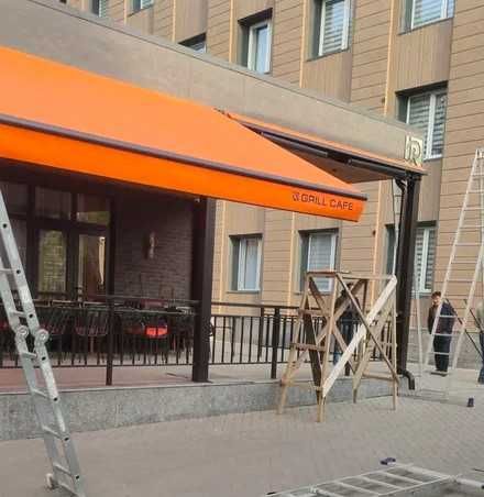 Маркизы террасные для ресторанов.