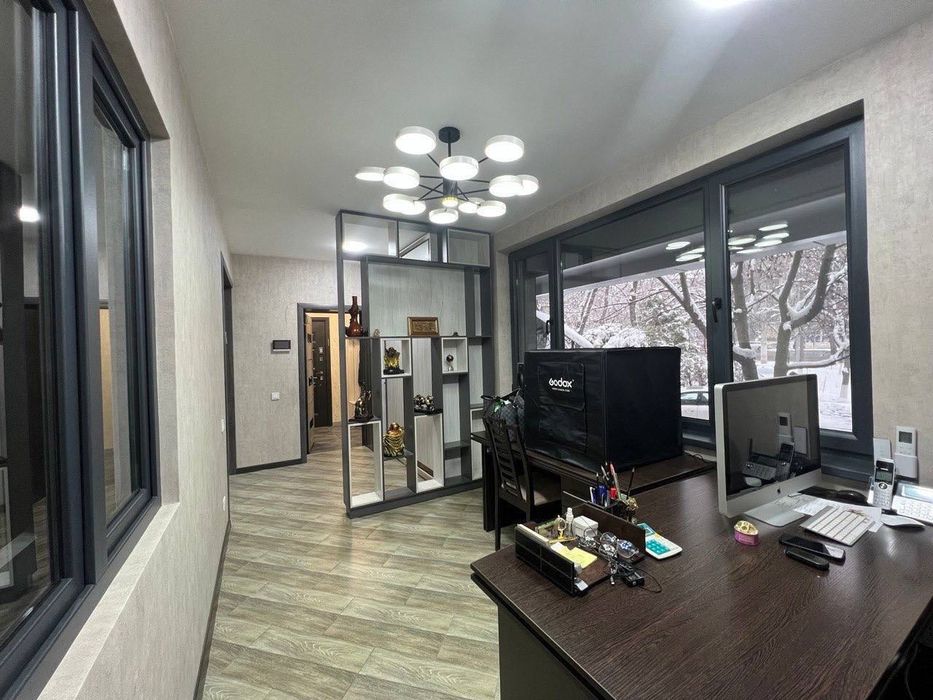 Проается Нежилое Помещение офис 173 м2  чайхана Салом