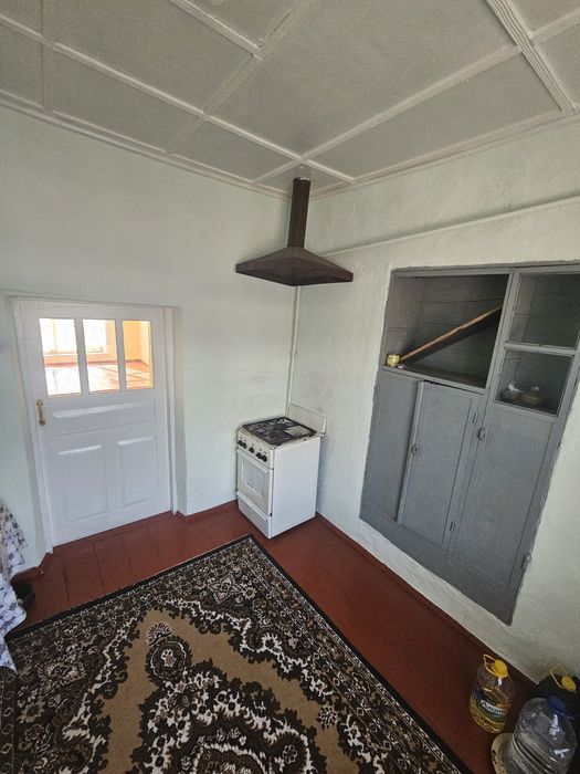 Бустонлиқ  тумани Озодбош махалласида 3 хона 5 сотихли уй сотилади.