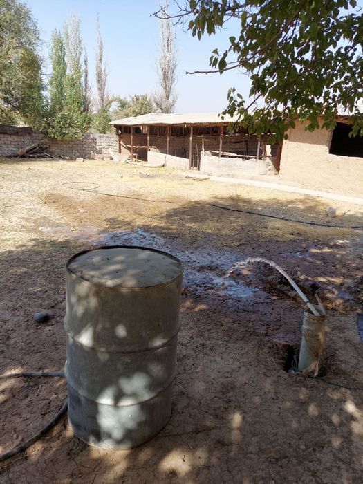 Qushqondi 8.9 sotu 5 xona uy