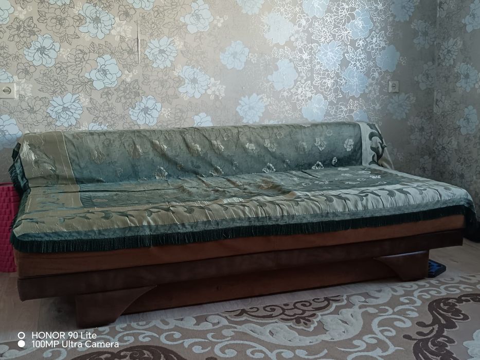 Продам диван, в отличном состоянии