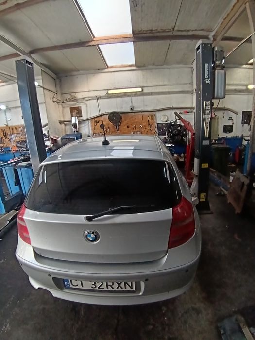 Vând BMW SERIA 1 E87