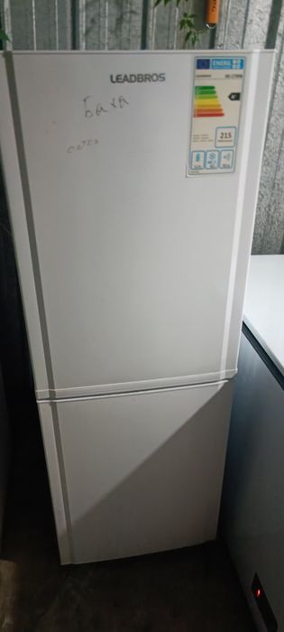 Продам холодильник