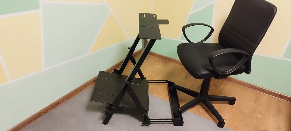 Стойка за волан, педали, shifter и handbrake.logitech, thrustmaster..