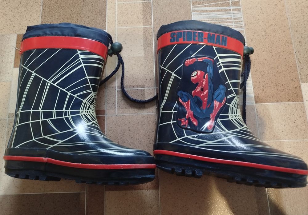 Резиновые сапоги