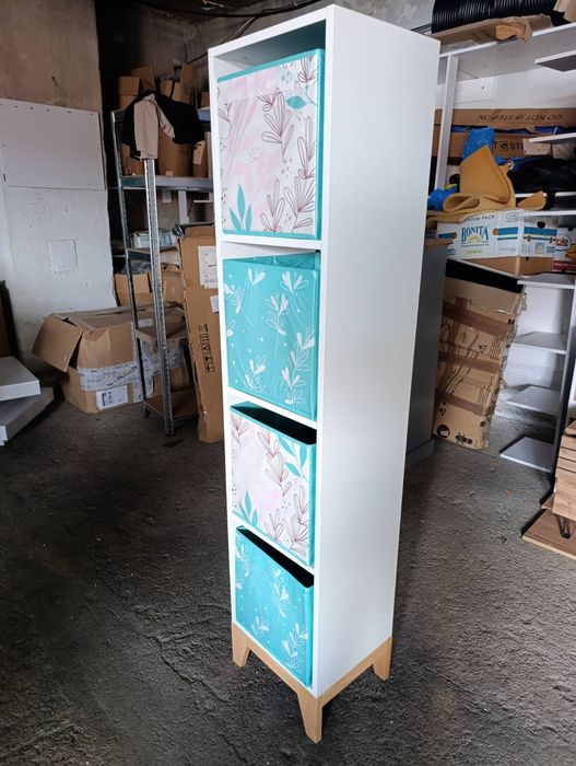 Колона с 4 разделения